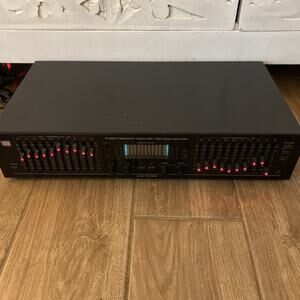 BSR EQ-3000 STEREO FREQUENCY EQUALIZER SPECTRUM ANALYZER